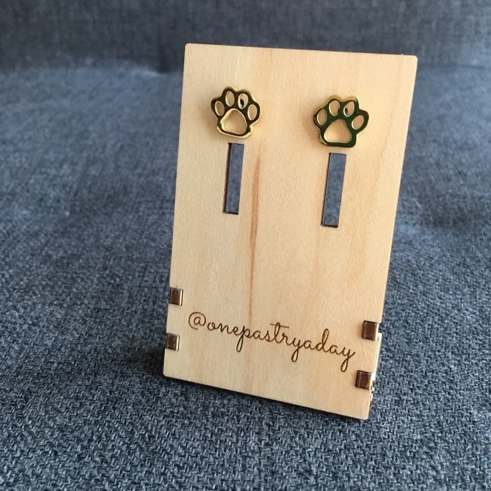 Paw Print Cut Out Stainless Steel Fashion Stud Earrings, GOLD